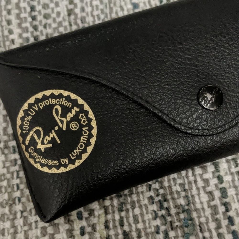 Ray-Ban Case - Picture 3 of 3